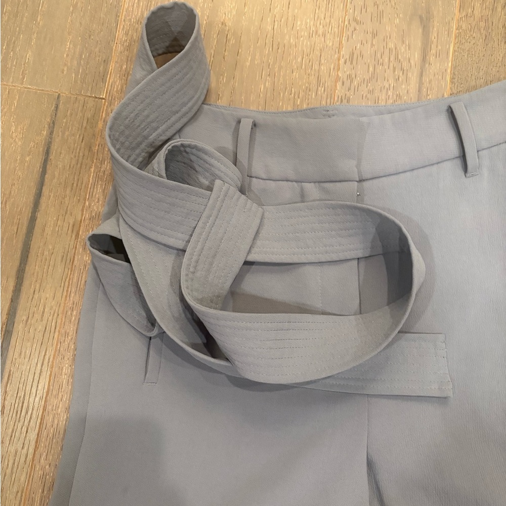 Wilfred (Aritzia) $148 Tie-Front Ankle Pant in Comet Grey Size 6 w/ belt EUC - Picture 9 of 16